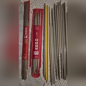 KNITTING NEEDLES assorted sizes..